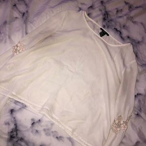 White long sleeve blouse